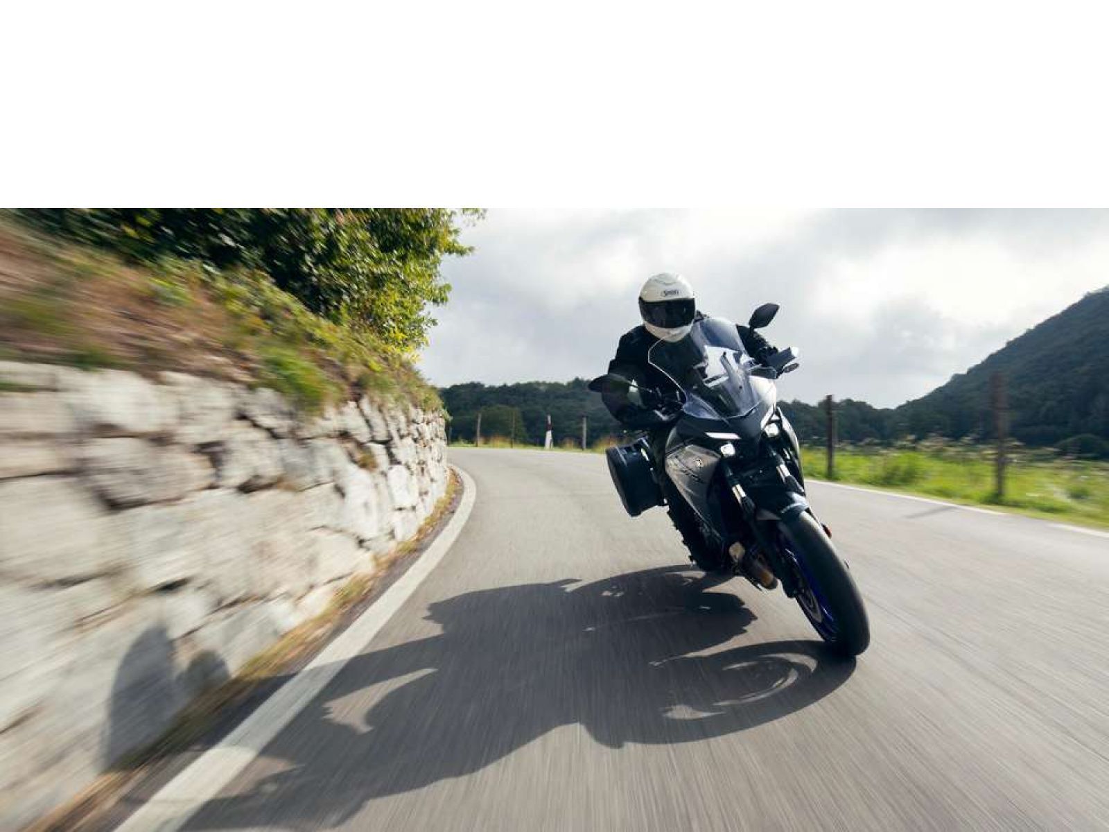 Мотоцикл YAMAHA Tracer 7 GT (Icon Performance) 2024